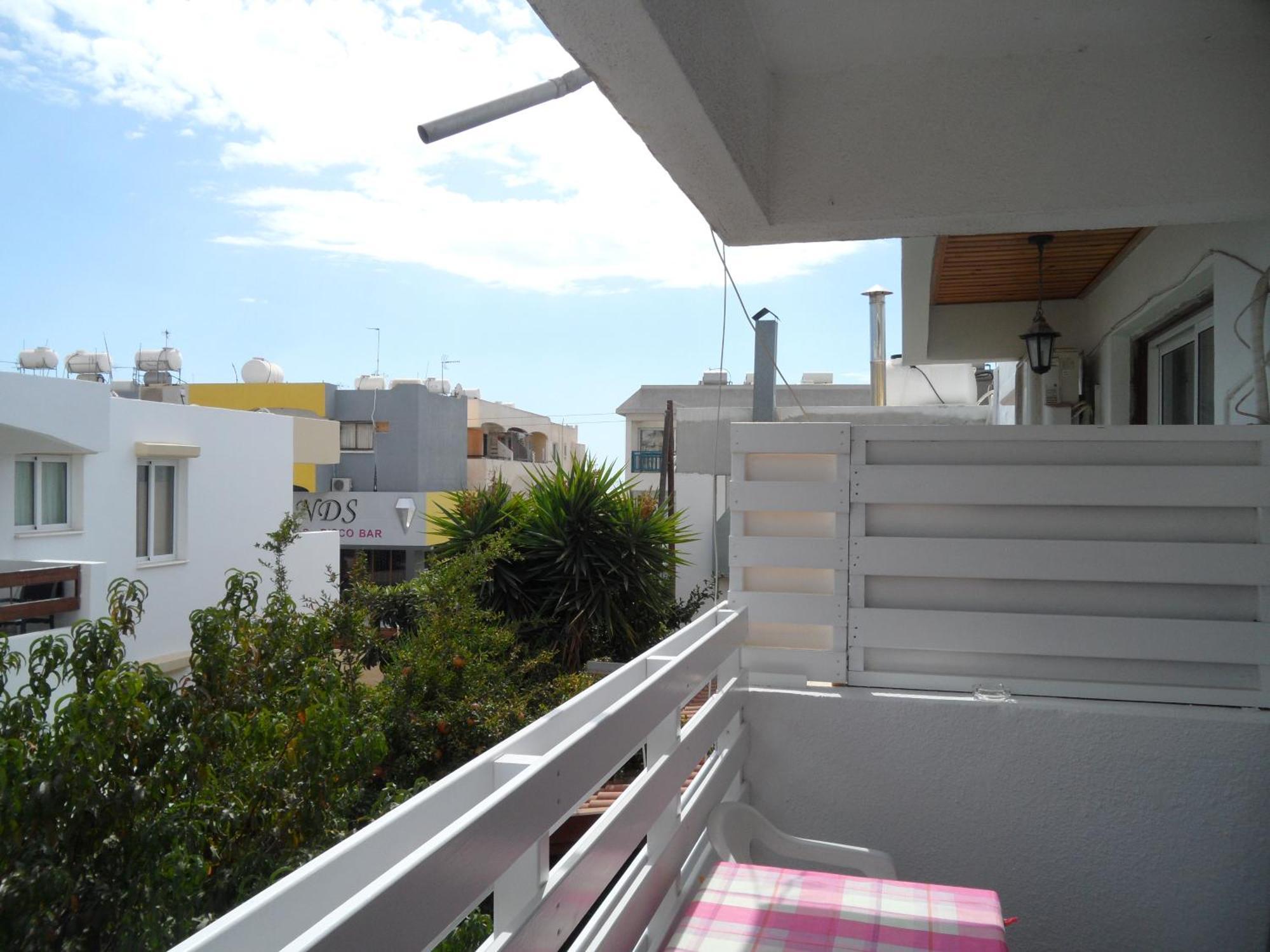 Sunshine Apts, Two Bedroom , Free Internet, No 3 Ayia Napa Luaran gambar