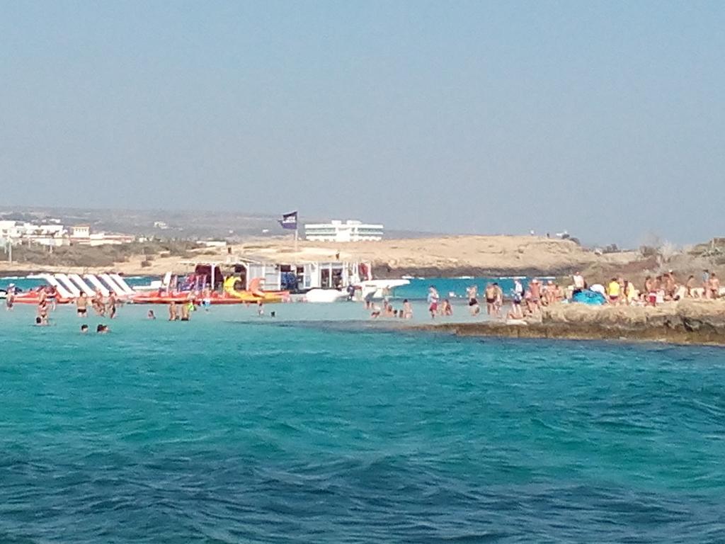 Sunshine Apts, Two Bedroom , Free Internet, No 3 Ayia Napa Luaran gambar